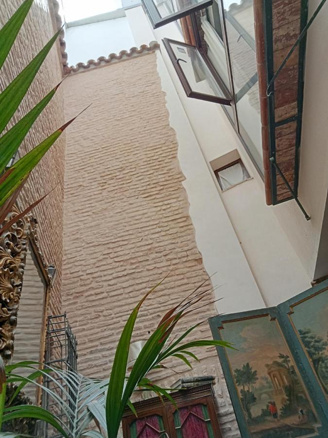 Hostal Casa Del Buen Viaje Sevilla Bagian luar foto