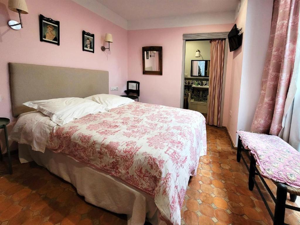 Hostal Casa Del Buen Viaje Sevilla Bagian luar foto