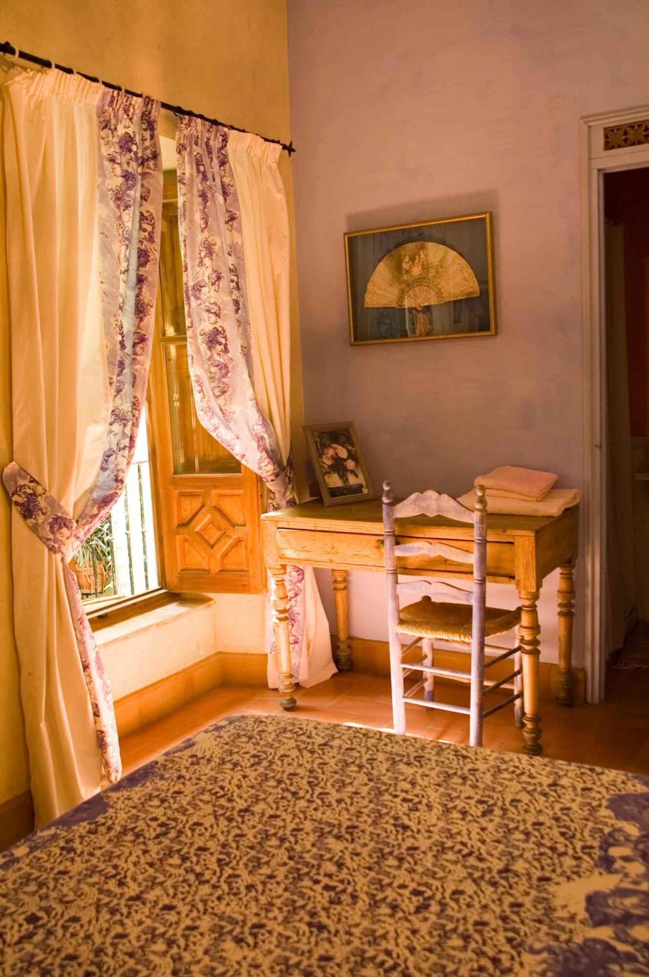 Hostal Casa Del Buen Viaje Sevilla Bagian luar foto